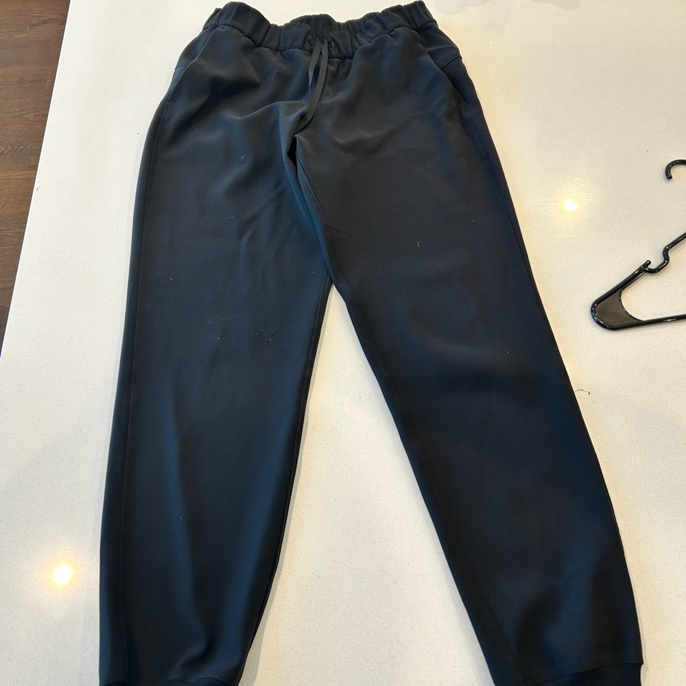 Lululemon On The Fly joggers